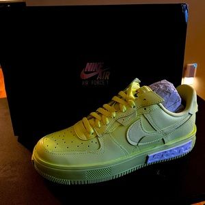 NWT Nike Airforce Fontana Neon Yellow sz 10
